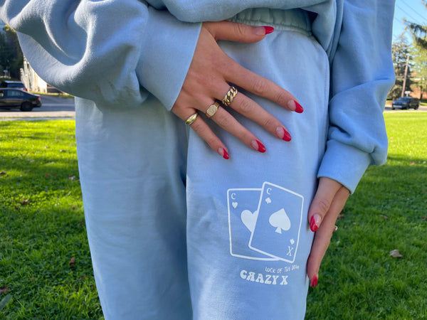 "PLAY YOUR CARDS" SWEATPANTS (LIGHT BLUE)